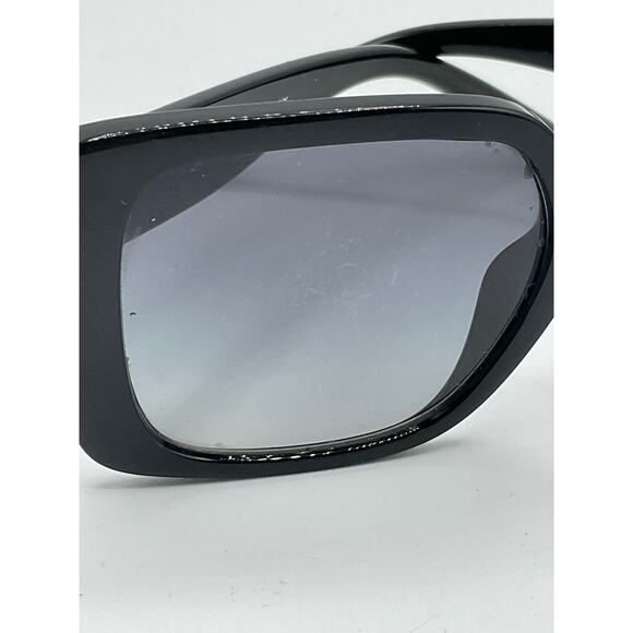 Coach Sunglasses, 500235, HC8386U - Picture 5 of 10